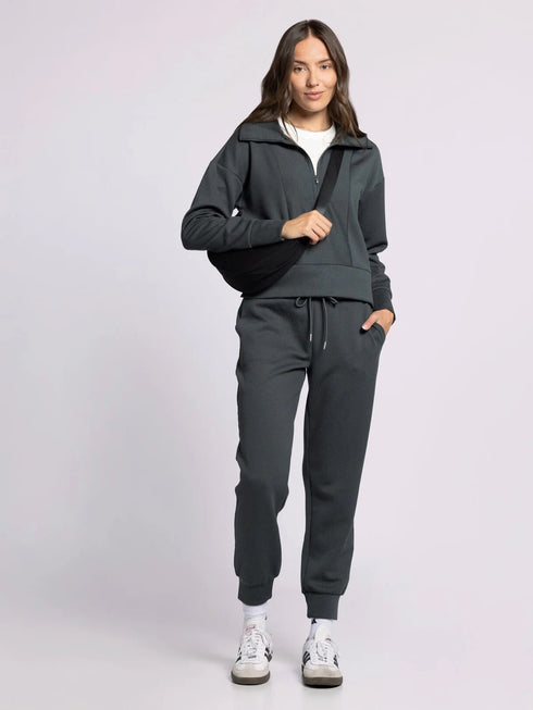 Sleek Ribbed Loungewear Jogger & Jacket Top Active Set