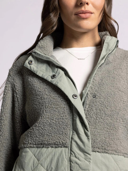 Women's Light Sherpa Jacket